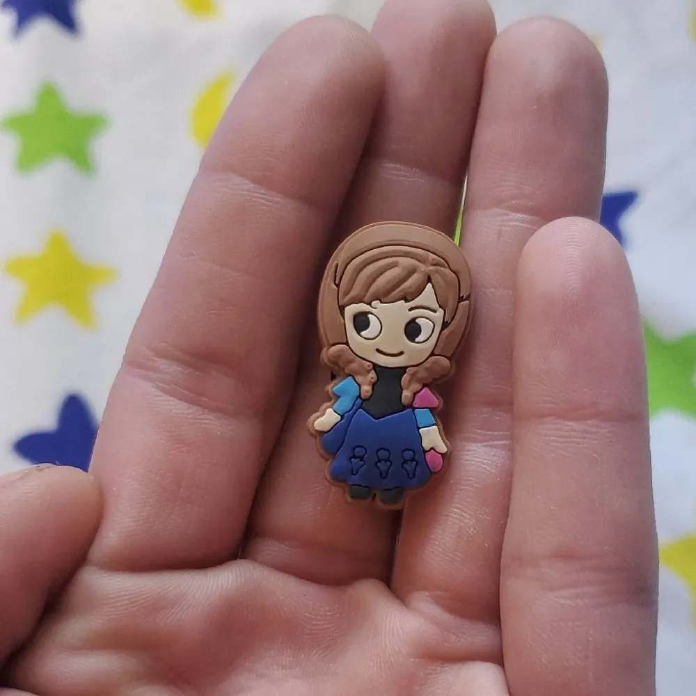 Disney Frozen Princess Anna Croc Charm 🌏5/$10🌏